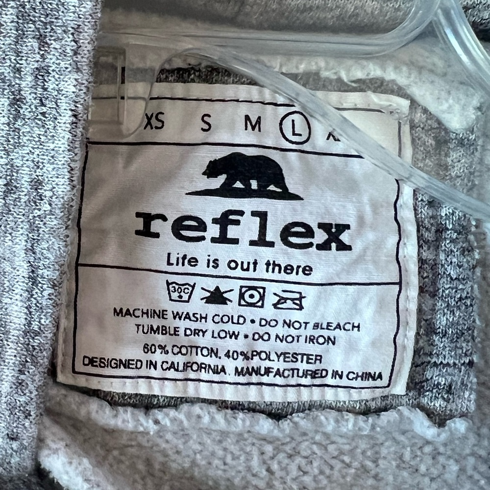 Reflex size large pullover - Picture 2 of 3